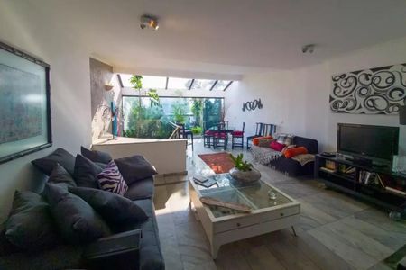 Apartamento à venda com 592m², 4 quartos e 3 vagas