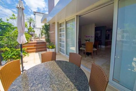 Apartamento à venda com 321m², 4 quartos e 4 vagas