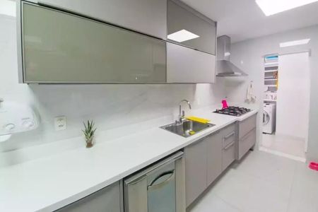 Apartamento à venda com 321m², 4 quartos e 4 vagas