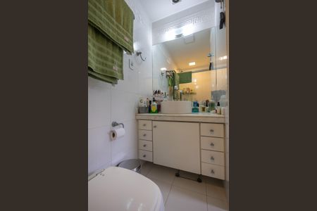 Apartamento à venda com 150m², 3 quartos e 2 vagasBanheiro da Suíte 2