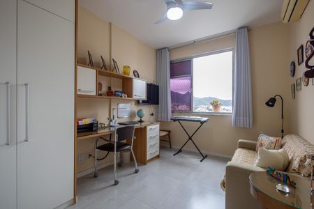 Apartamento à venda com 150m², 3 quartos e 2 vagasQuarto 1