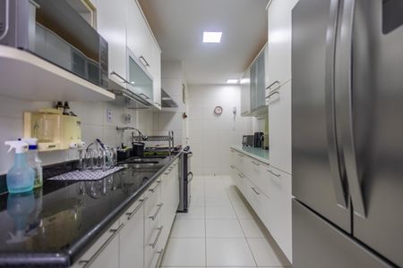 Apartamento à venda com 150m², 3 quartos e 2 vagasCozinha