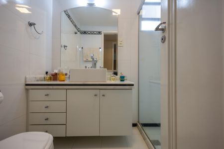 Apartamento à venda com 150m², 3 quartos e 2 vagasBanheiro Social