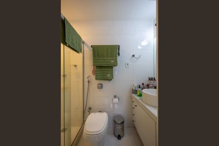 Apartamento à venda com 150m², 3 quartos e 2 vagasBanheiro da Suíte 2