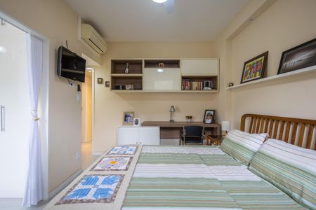 Apartamento à venda com 150m², 3 quartos e 2 vagasSuíte 2