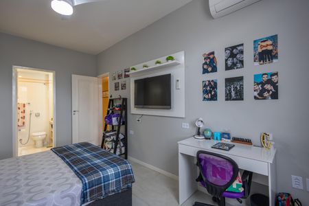 Apartamento à venda com 150m², 3 quartos e 2 vagasSuíte 1