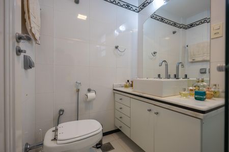 Apartamento à venda com 150m², 3 quartos e 2 vagasBanheiro Social