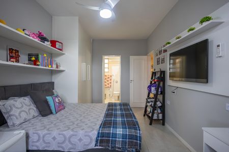 Apartamento à venda com 150m², 3 quartos e 2 vagasSuíte 1