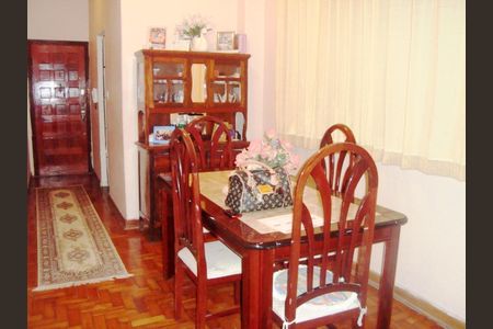 Apartamento à venda com 105m², 2 quartos e sem vaga