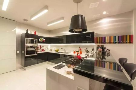 Apartamento à venda com 354m², 3 quartos e 4 vagas