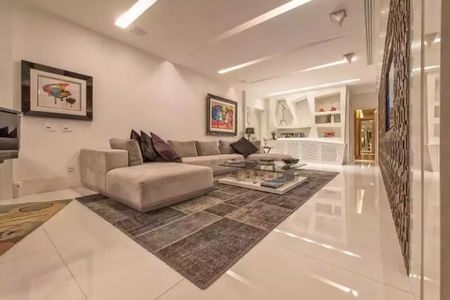 Apartamento à venda com 354m², 3 quartos e 4 vagas