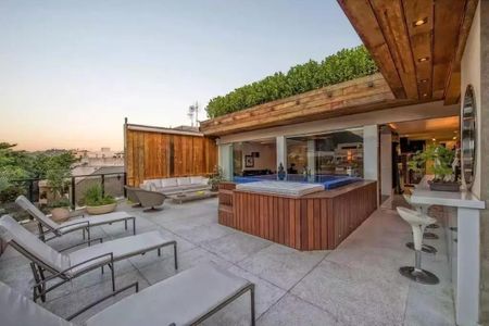 Apartamento à venda com 354m², 3 quartos e 4 vagas