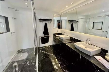 Apartamento à venda com 164m², 4 quartos e 5 vagas