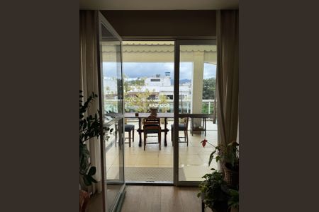 Apartamento à venda com 200m², 3 quartos e 2 vagas