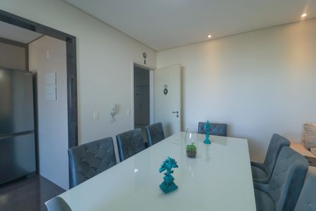 Apartamento à venda com 83m², 3 quartos e 2 vagas Apartamento à venda com 83m², 3 quartos e 2 vagasSala