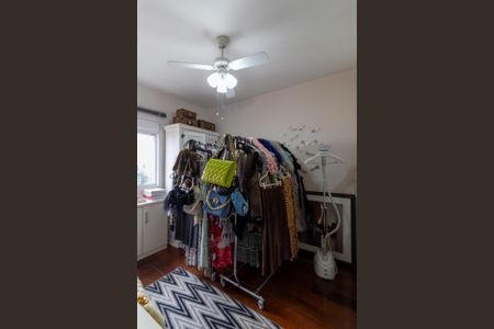 Apartamento à venda com 325m², 4 quartos e 5 vagas Apartamento à venda com 325m², 4 quartos e 5 vagasSuíte 3