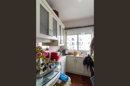 Apartamento à venda com 325m², 4 quartos e 5 vagas Apartamento à venda com 325m², 4 quartos e 5 vagasSuíte 3