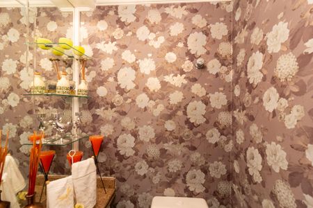 Apartamento à venda com 325m², 4 quartos e 5 vagas Apartamento à venda com 325m², 4 quartos e 5 vagasLavabo