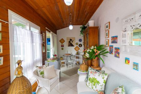 Apartamento à venda com 325m², 4 quartos e 5 vagas Apartamento à venda com 325m², 4 quartos e 5 vagasSala de Estar