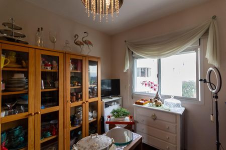 Apartamento à venda com 325m², 4 quartos e 5 vagas Apartamento à venda com 325m², 4 quartos e 5 vagas Suíte 2