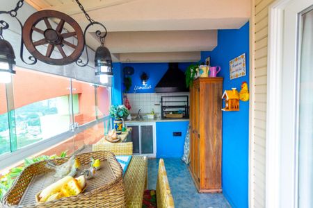 Apartamento à venda com 325m², 4 quartos e 5 vagas Apartamento à venda com 325m², 4 quartos e 5 vagasChurrasqueira