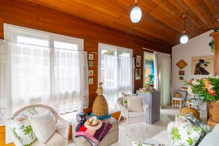 Apartamento à venda com 325m², 4 quartos e 5 vagas Apartamento à venda com 325m², 4 quartos e 5 vagasSala de Estar