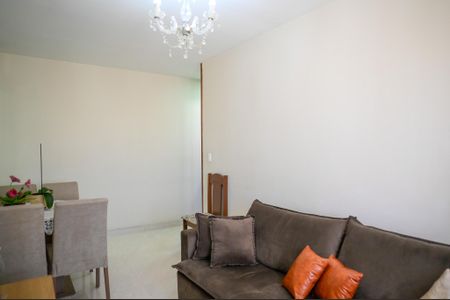 Apartamento à venda com 54m², 2 quartos e 1 vaga Apartamento à venda com 54m², 2 quartos e 1 vagaSala