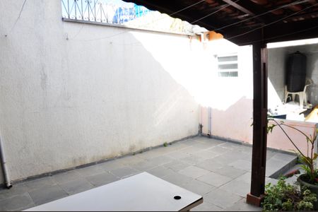 Casa à venda com 142m², 3 quartos e 1 vagaÁrea Externa