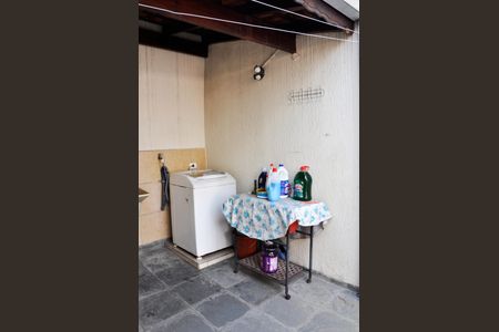 Casa à venda com 142m², 3 quartos e 1 vagaÁrea de Serviço