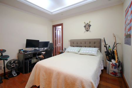 Casa à venda com 445m², 3 quartos e 3 vagasSuíte 3