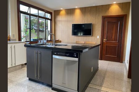 Casa à venda com 445m², 3 quartos e 3 vagas Casa à venda com 445m², 3 quartos e 3 vagasCozinha