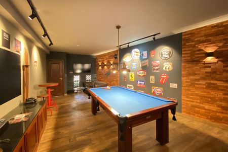 Casa à venda com 445m², 3 quartos e 3 vagas Casa à venda com 445m², 3 quartos e 3 vagasSala de Jogos