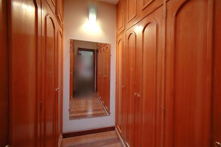 Casa à venda com 445m², 3 quartos e 3 vagasCloset da Suíte 2