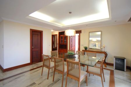 Casa à venda com 445m², 3 quartos e 3 vagasSala de Jantar