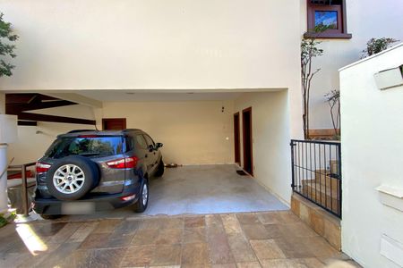 Casa à venda com 445m², 3 quartos e 3 vagas Casa à venda com 445m², 3 quartos e 3 vagasGaragem