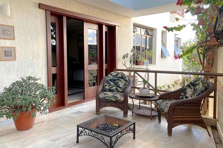 Casa à venda com 445m², 3 quartos e 3 vagas Casa à venda com 445m², 3 quartos e 3 vagasVaranda do Espaço Gourmet