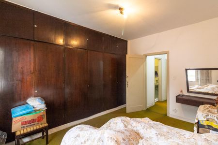 Casa à venda com 232m², 3 quartos e 3 vagas Casa à venda com 232m², 3 quartos e 3 vagasQuarto 2