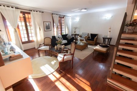 Casa à venda com 284m², 3 quartos e 4 vagasSala