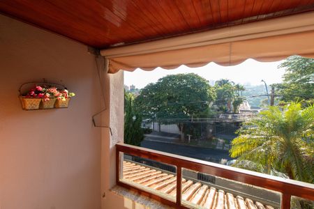 Casa à venda com 284m², 3 quartos e 4 vagasCobertura