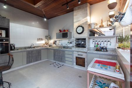 Casa à venda com 284m², 3 quartos e 4 vagasÁrea comum