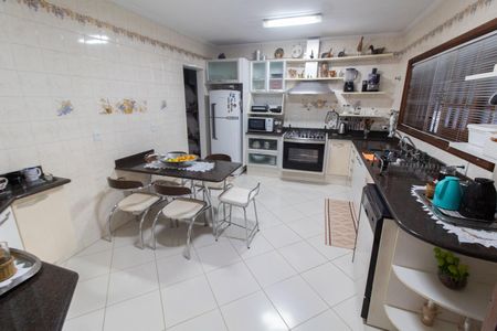 Casa à venda com 284m², 3 quartos e 4 vagasCozinha