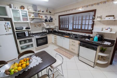 Casa à venda com 284m², 3 quartos e 4 vagasCozinha