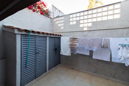 Casa à venda com 284m², 3 quartos e 4 vagasÁrea de Serviço