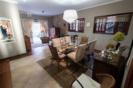 Casa à venda com 284m², 3 quartos e 4 vagasCopa