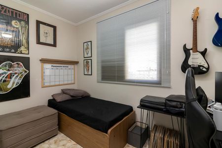 Apartamento à venda com 105m², 3 quartos e 2 vagasQuarto 2