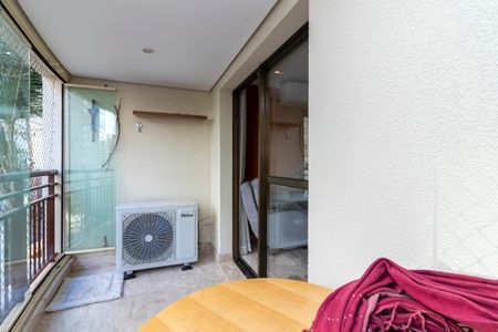 Apartamento à venda com 105m², 3 quartos e 2 vagasVaranda da Sala