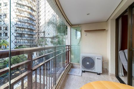 Apartamento à venda com 105m², 3 quartos e 2 vagasVaranda da Sala