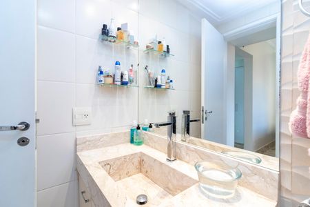 Apartamento à venda com 105m², 3 quartos e 2 vagasBanheiro da Suíte