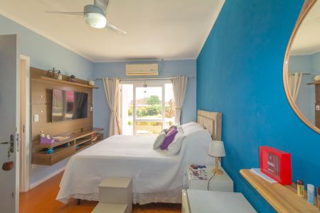 Suíte de casa à venda com 4 quartos, 211m² em Fátima, Canoas