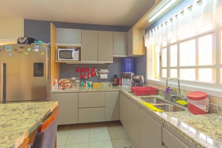 Cozinha de casa à venda com 4 quartos, 211m² em Fátima, Canoas